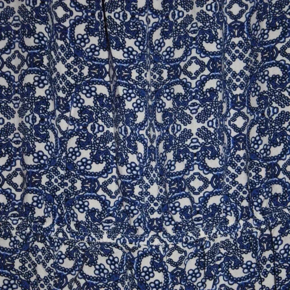 Amy Byer Blue and White Romper Large Flutter Sleeve Elastic Waistline - Picture 3 of 14